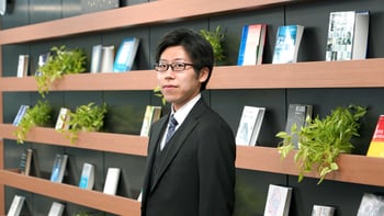 shikada_picture.jpg
