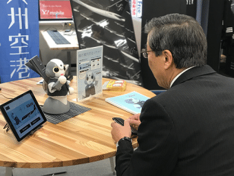 北九州弁が板についてきたKibiro、スターフライヤー期間限定アンテナショップで活躍中！のサムネイル